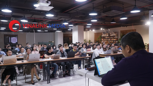 ẢNH LỚP DIGITAL MARKETING PLAN