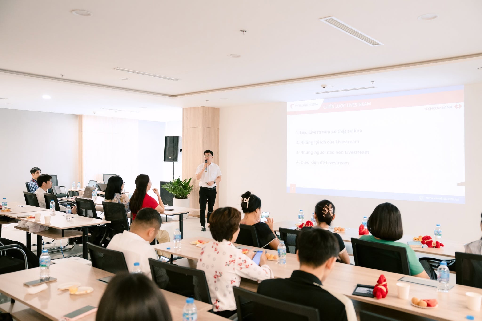 techcombank-vinalink-dao-tao-livestream-ai-hai-phong-3