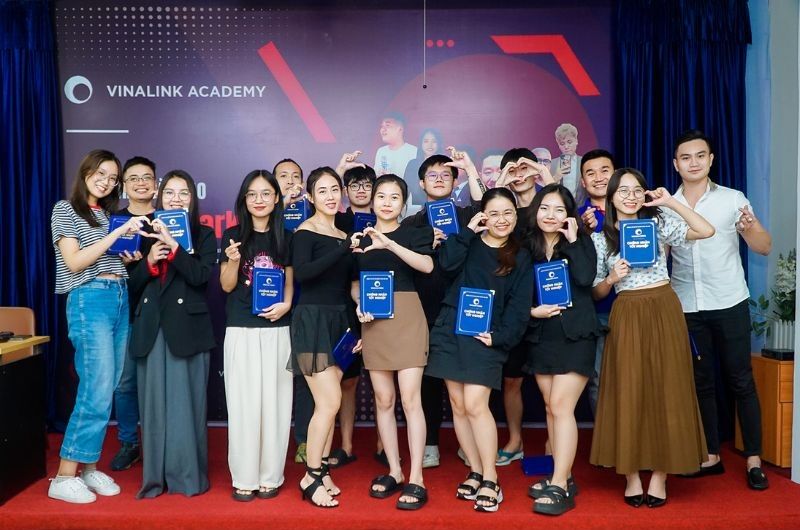 Học viên tốt nghiệp khoá học seo tại TP HCM của Vinalink Academy